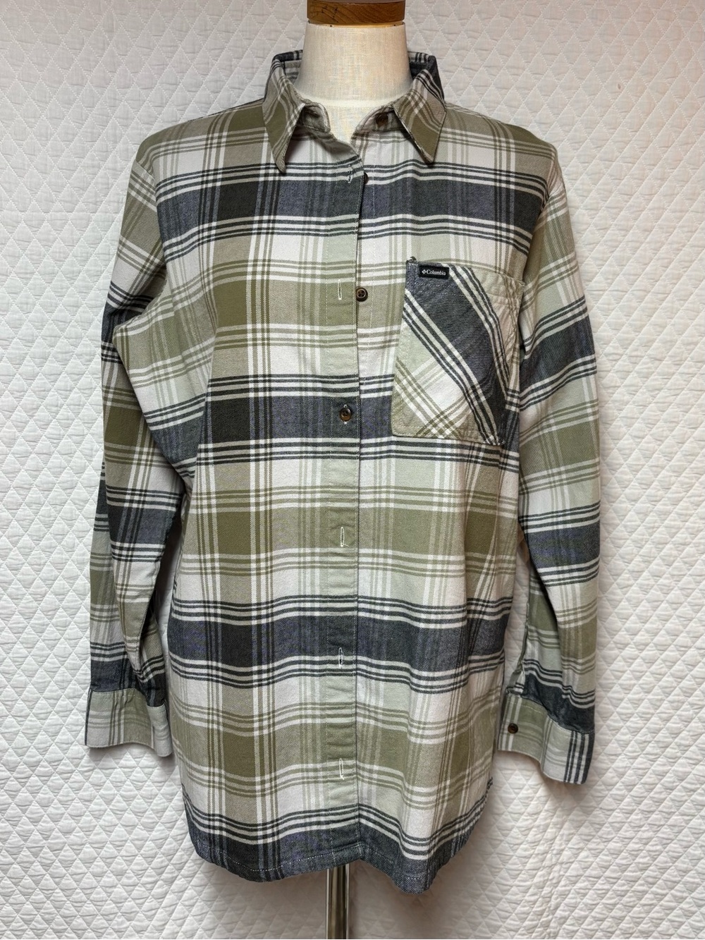 Columbia Plaid Button Down Flannel Long Sleeve Shirt
